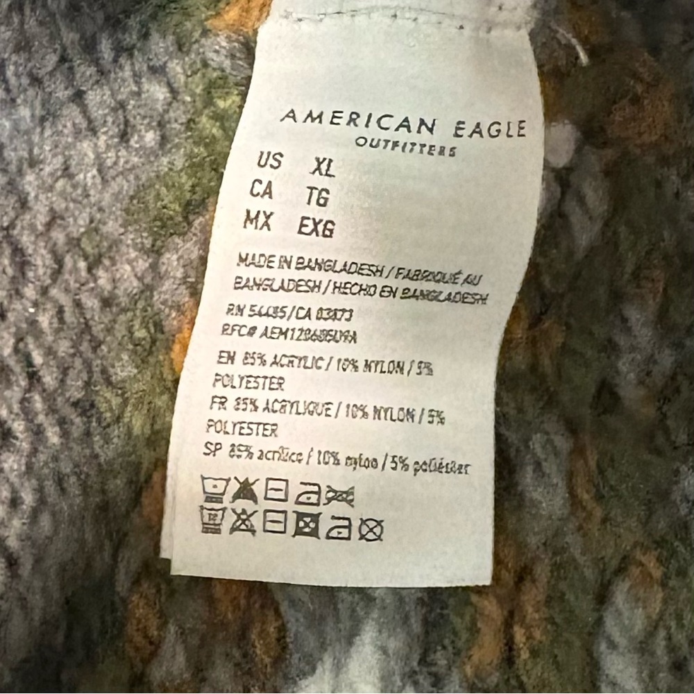 American Eagle Gray Patterned Sweater - image 7